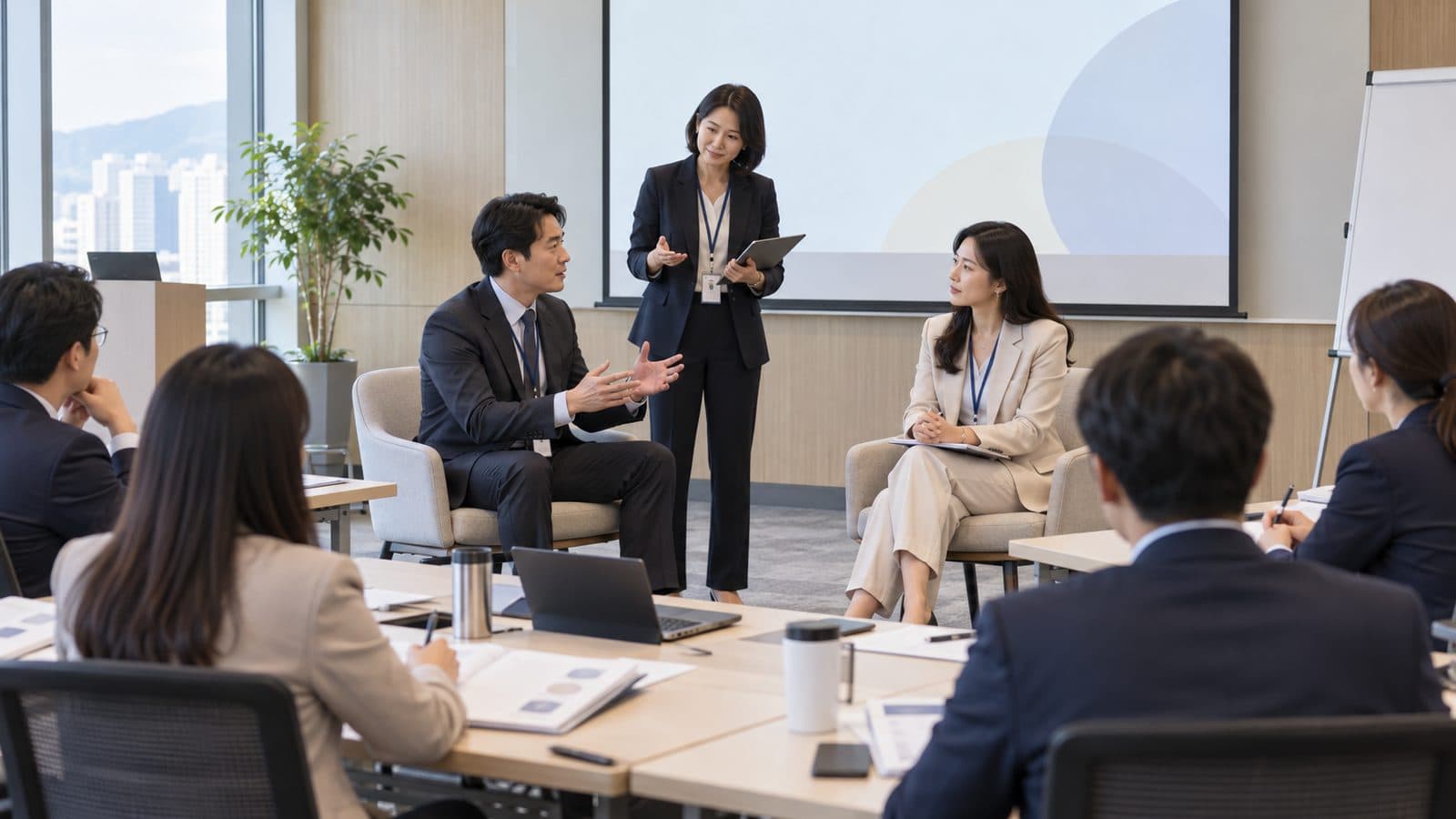 조직 내 갈등관리 교육 장면
